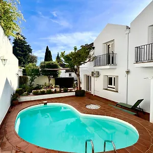 Mercedes Villa Granada